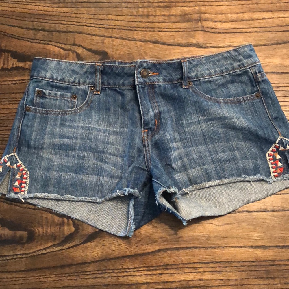 Medium wash denim shorts
